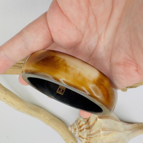 Vintage Lacquered Wood Bangle Bracelet-Made in India - Picture 4 of 6